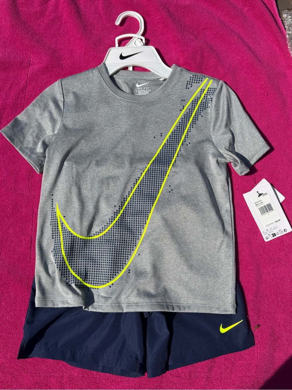 Nike Boys T-shirt and Shorts Set
